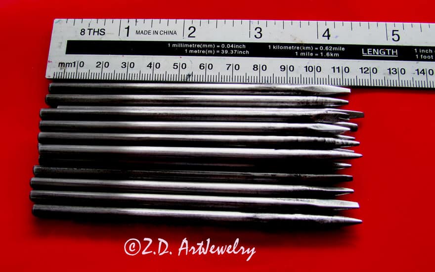 Stippling or center punch for metal chasing (small size)