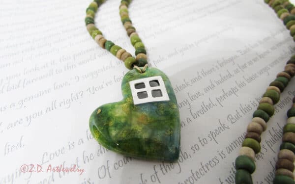 Green heart pendant